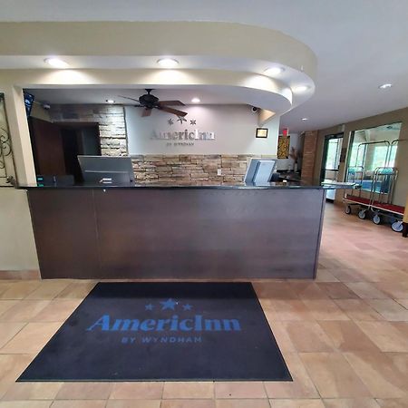 Americinn And Suites By Wyndham Delafield-Waukesha-Milwaukee Εξωτερικό φωτογραφία